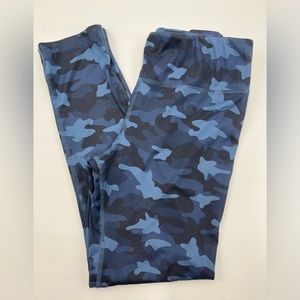 CRANE Athletic Leggings Camo Blue Women’s size Small